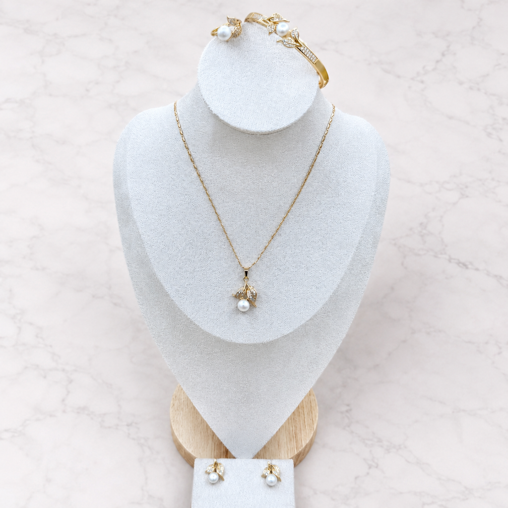 Jewelry Set with Freshwater Pearls - #1016