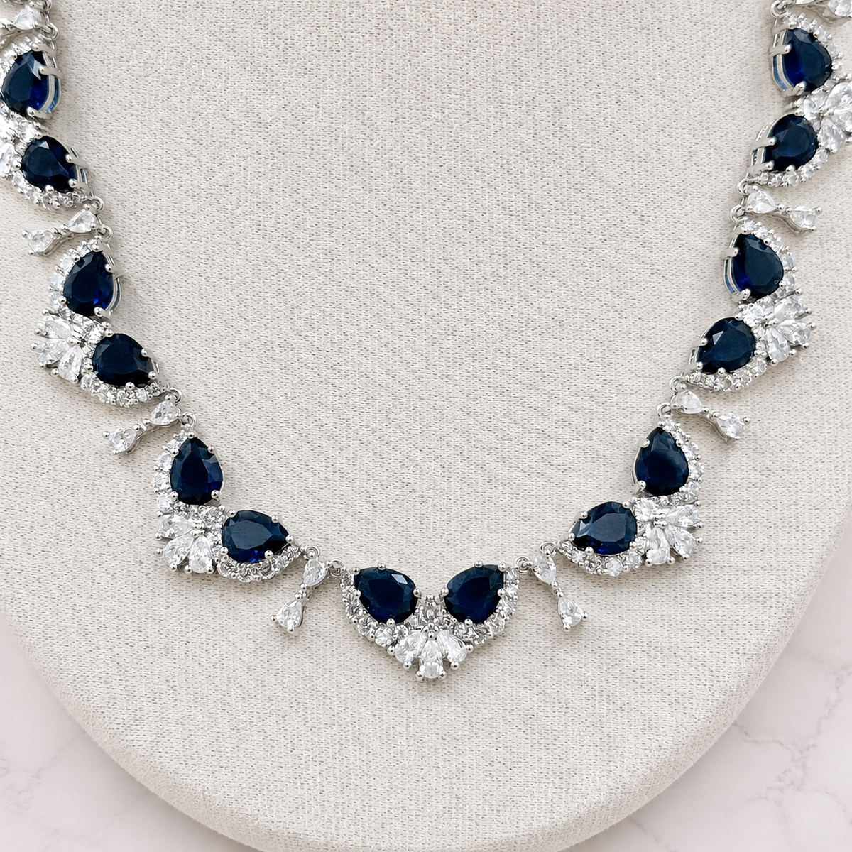 Jewelry: Necklace - #1006