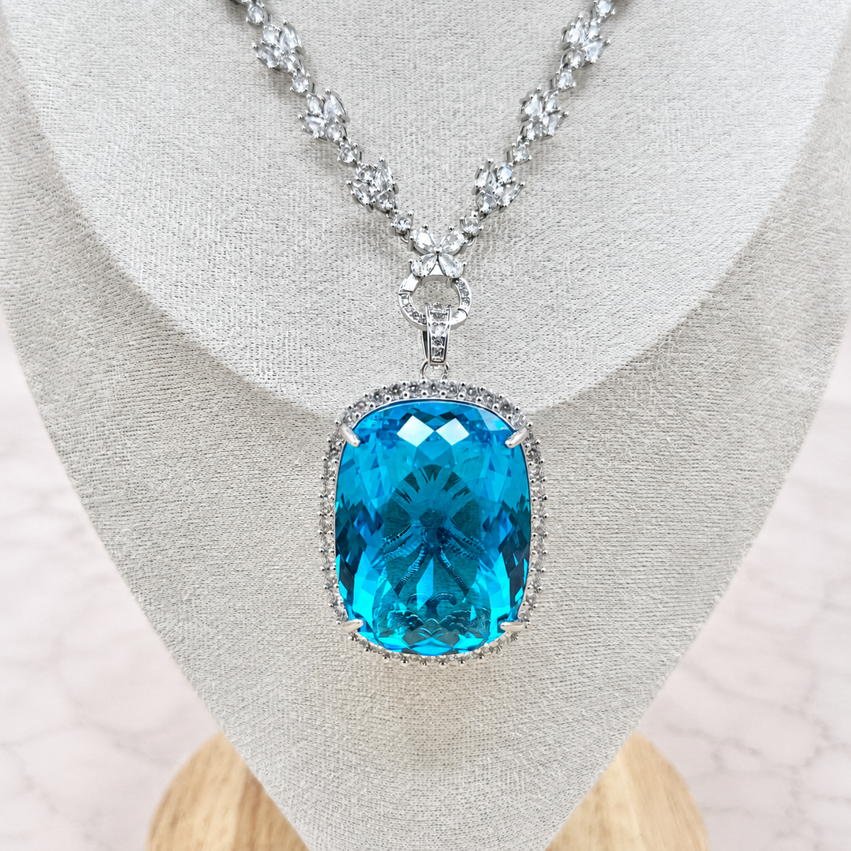 Jewelry: Necklace - #1007